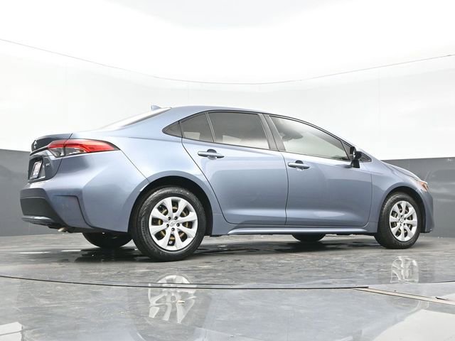 Used 2022 Toyota Corolla LE image 25