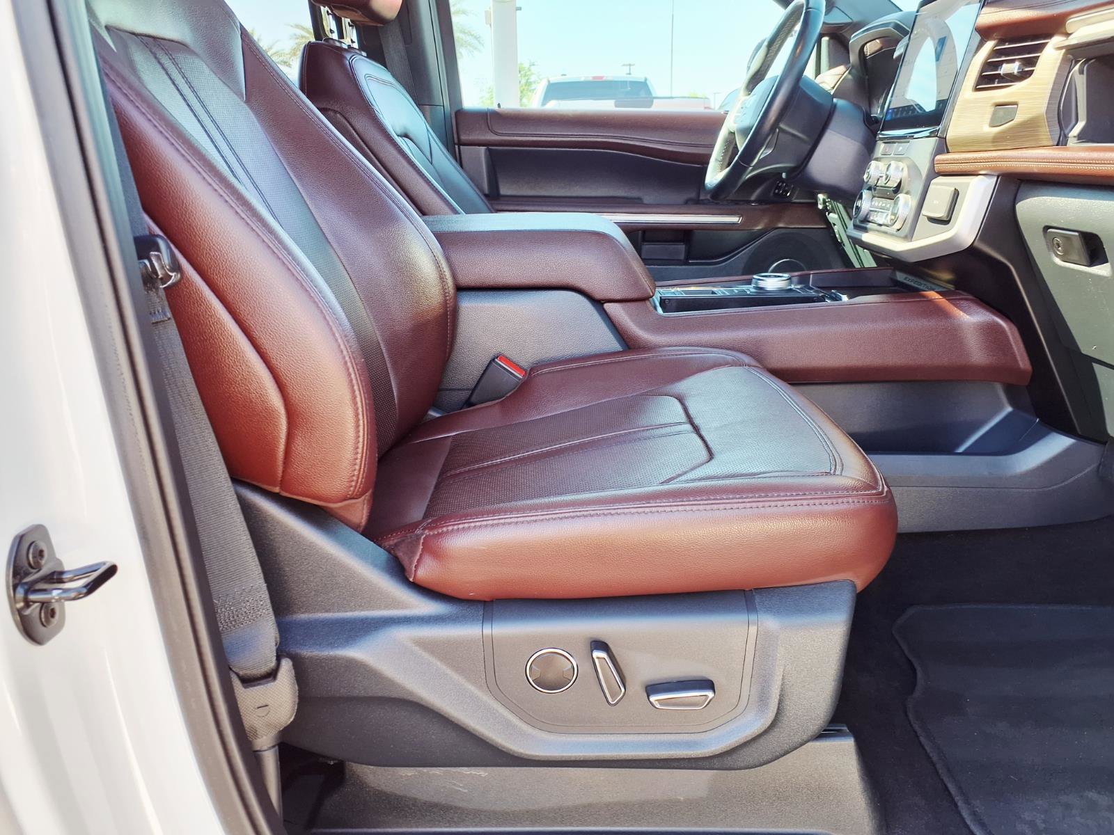 Certified 2023 Ford Expedition Limited image 11