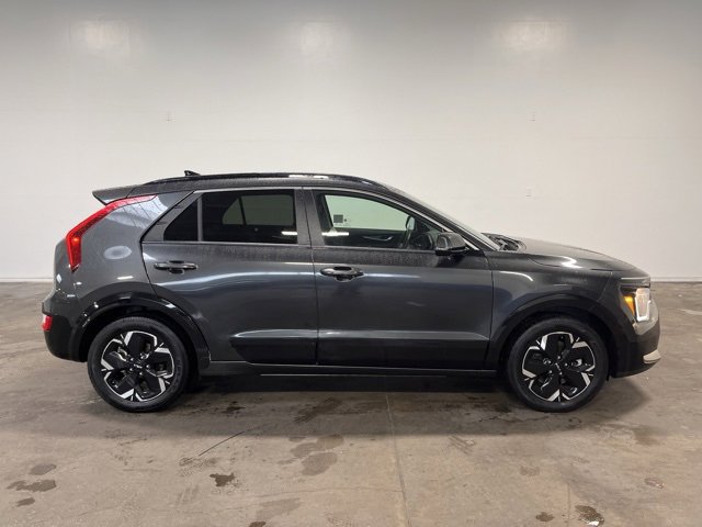 Used 2023 Kia Niro Wind image 2
