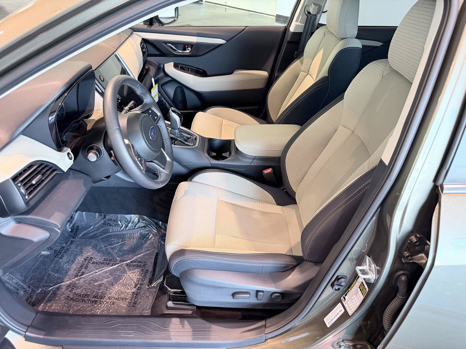 Used 2025 Subaru Outback Premium AWD/4WD image 34