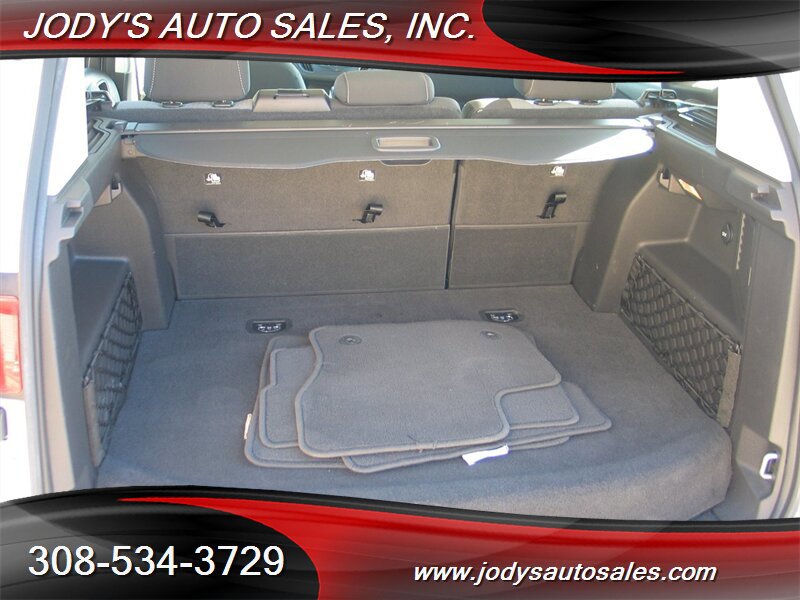 Used 2017 Ford C-MAX SE FWD image 28