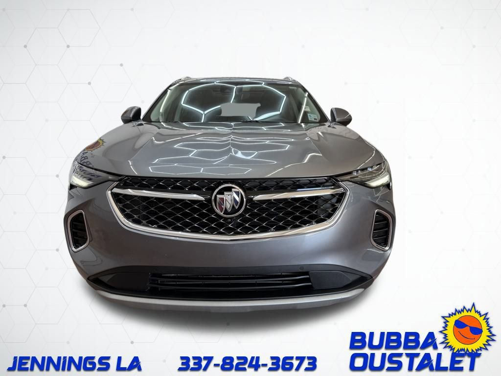Used 2022 Buick Envision Avenir w/ Technology Package II image 3