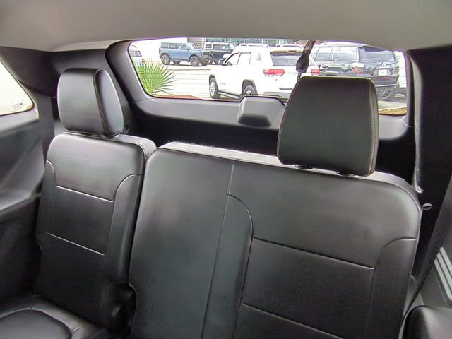 Used 2018 Chevrolet Traverse LT w/ LPO, Floor Liner Package AWD/4WD image 15