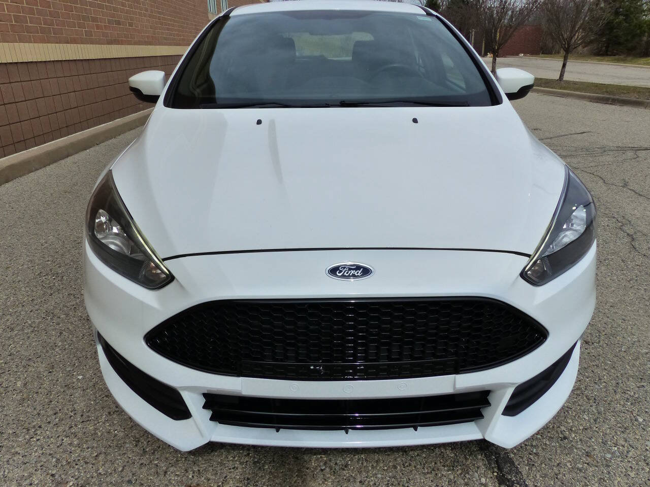 Used 2018 Ford Focus ST FWD image 11