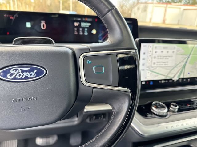 Used 2025 Ford Expedition Max Platinum image 28