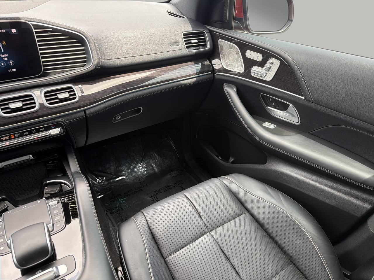 Used 2023 Mercedes-Benz GLS 450 4MATIC image 16