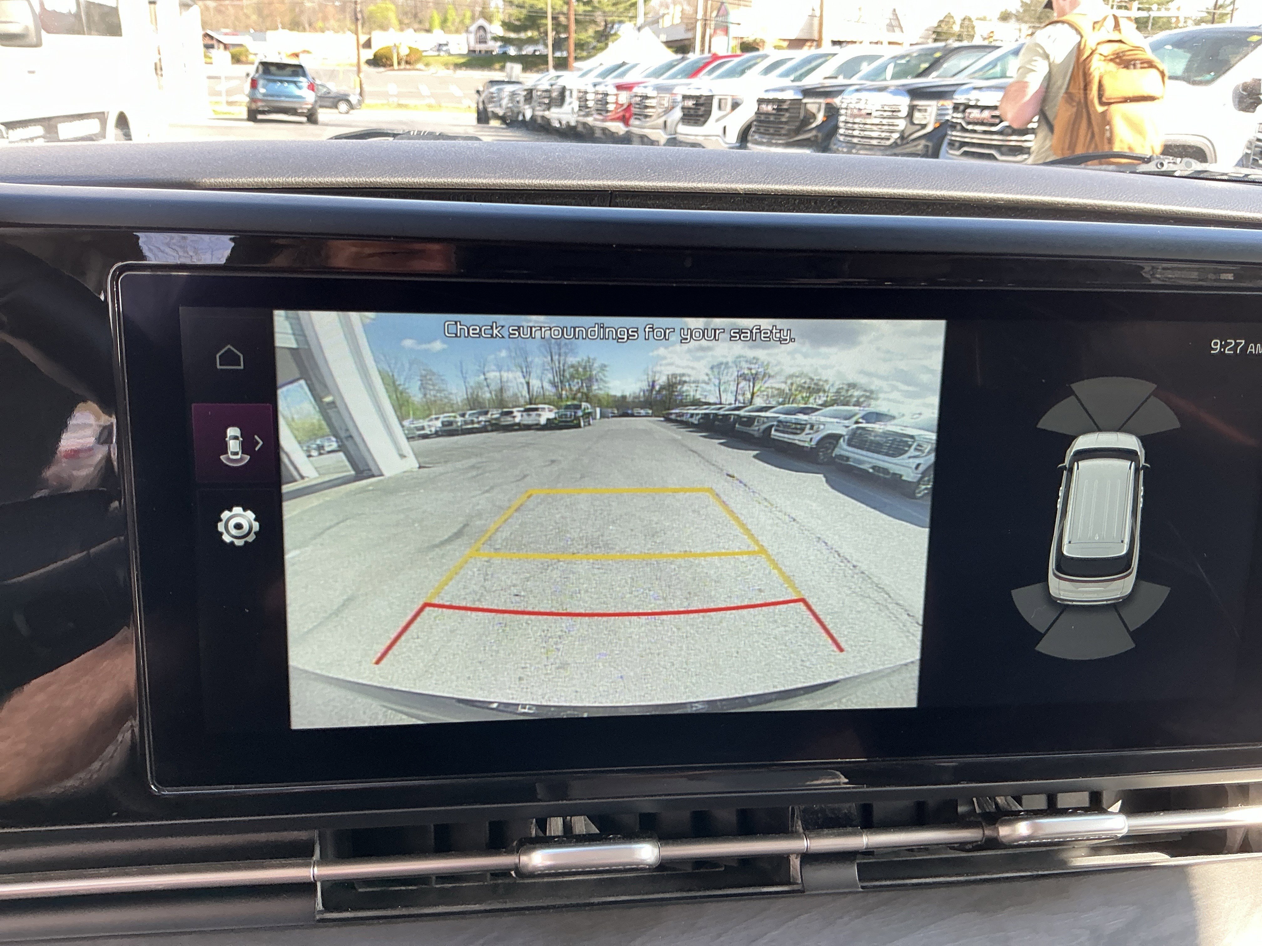 Used 2024 Kia Carnival EX FWD image 24