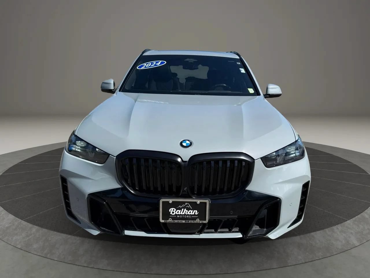 Used 2024 BMW X5 xDrive40i w/ M Sport Package AWD/4WD image 17