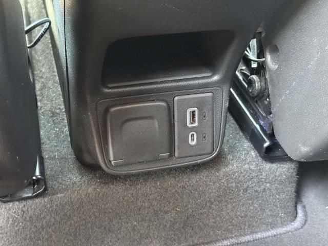 Used 2020 Buick Encore GX Essence FWD image 14