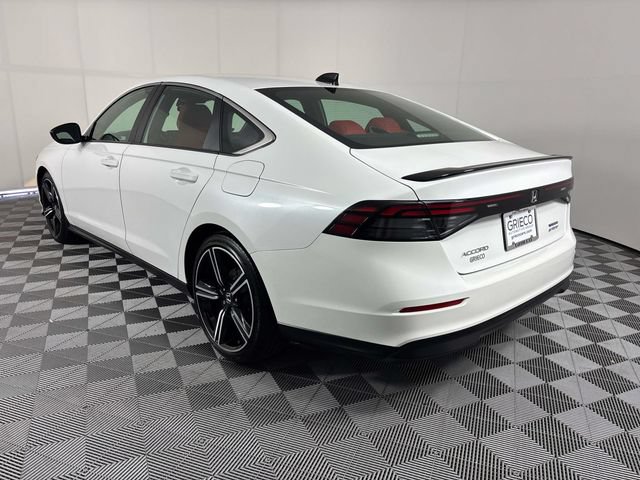 Used 2025 Honda Accord Sport image 6