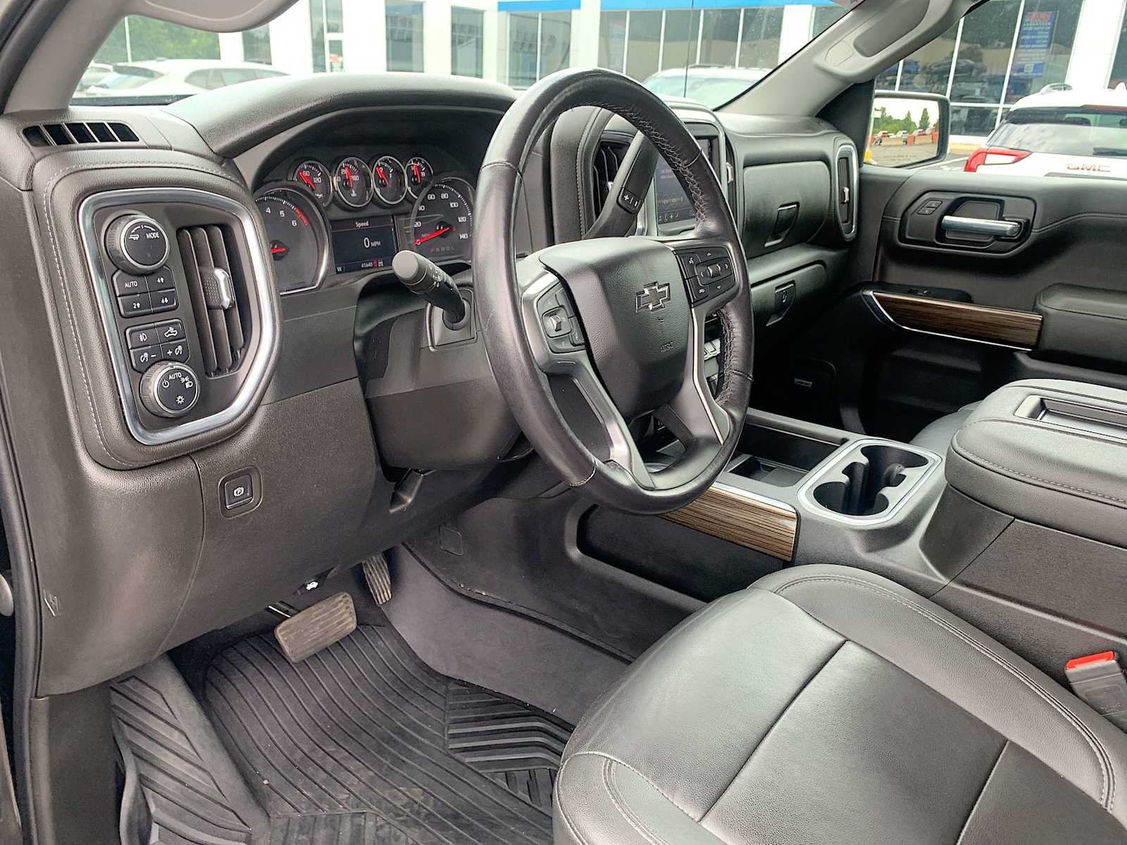 Certified 2022 Chevrolet Silverado 1500 LT Trail Boss w/ Convenience Package II AWD/4WD image 10