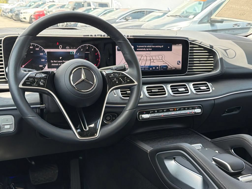 Certified 2026 Mercedes-Benz GLS 450 4MATIC image 31