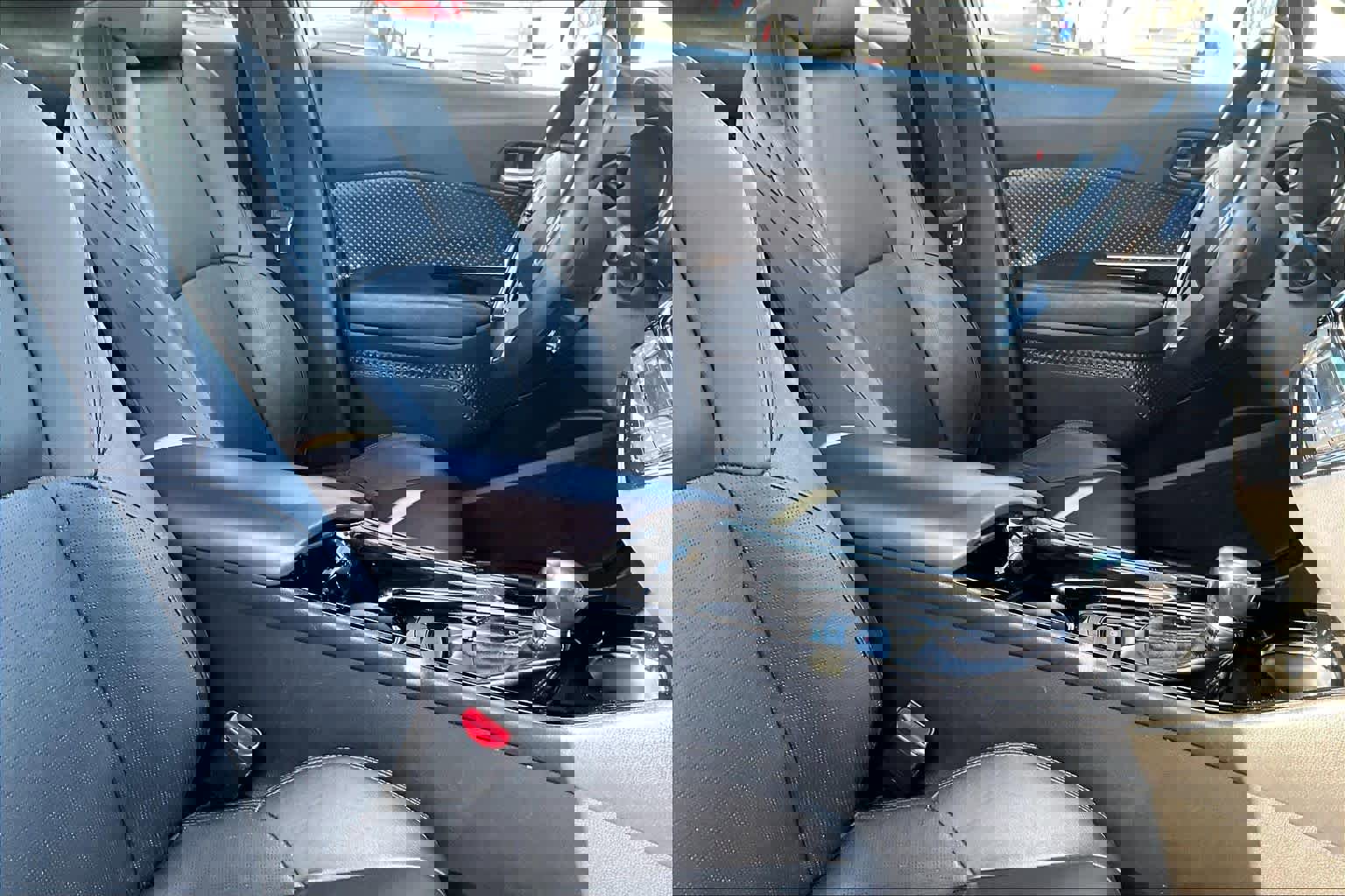 Used 2019 Toyota C-HR Limited image 9