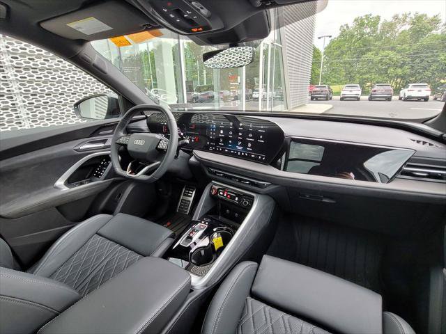Used 2025 Audi SQ5 Premium Plus AWD/4WD image 24