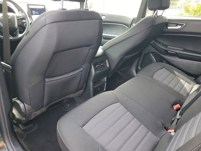 Used 2023 Ford Edge SE image 12