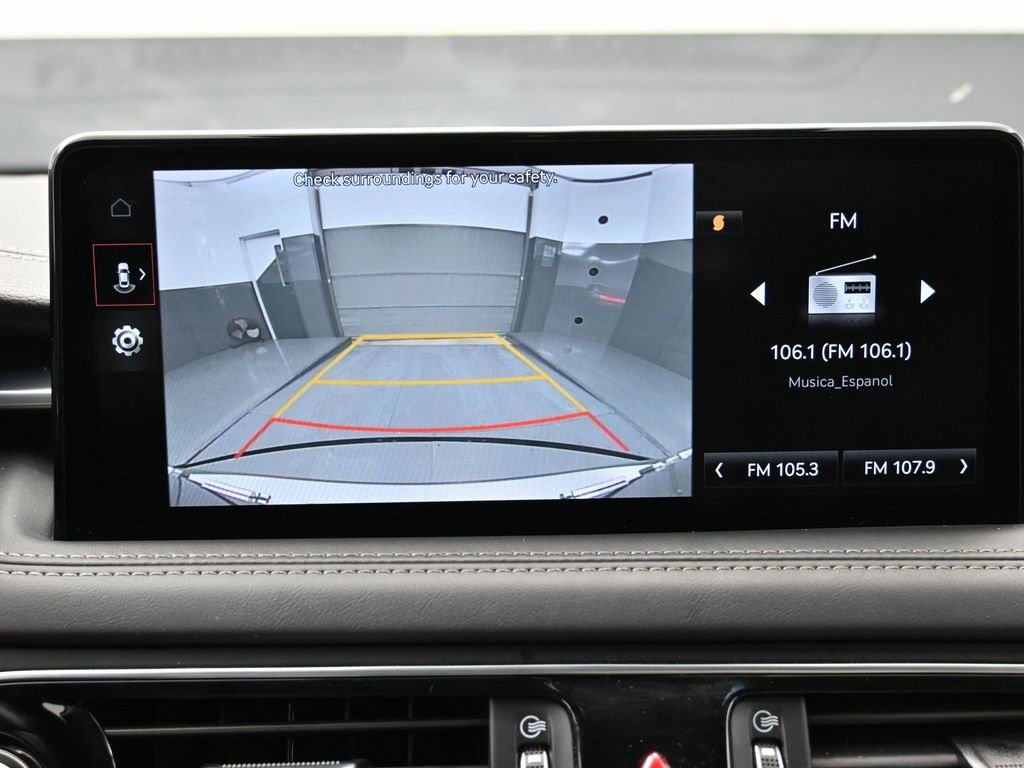 Used 2023 Genesis G70 2.0T image 22