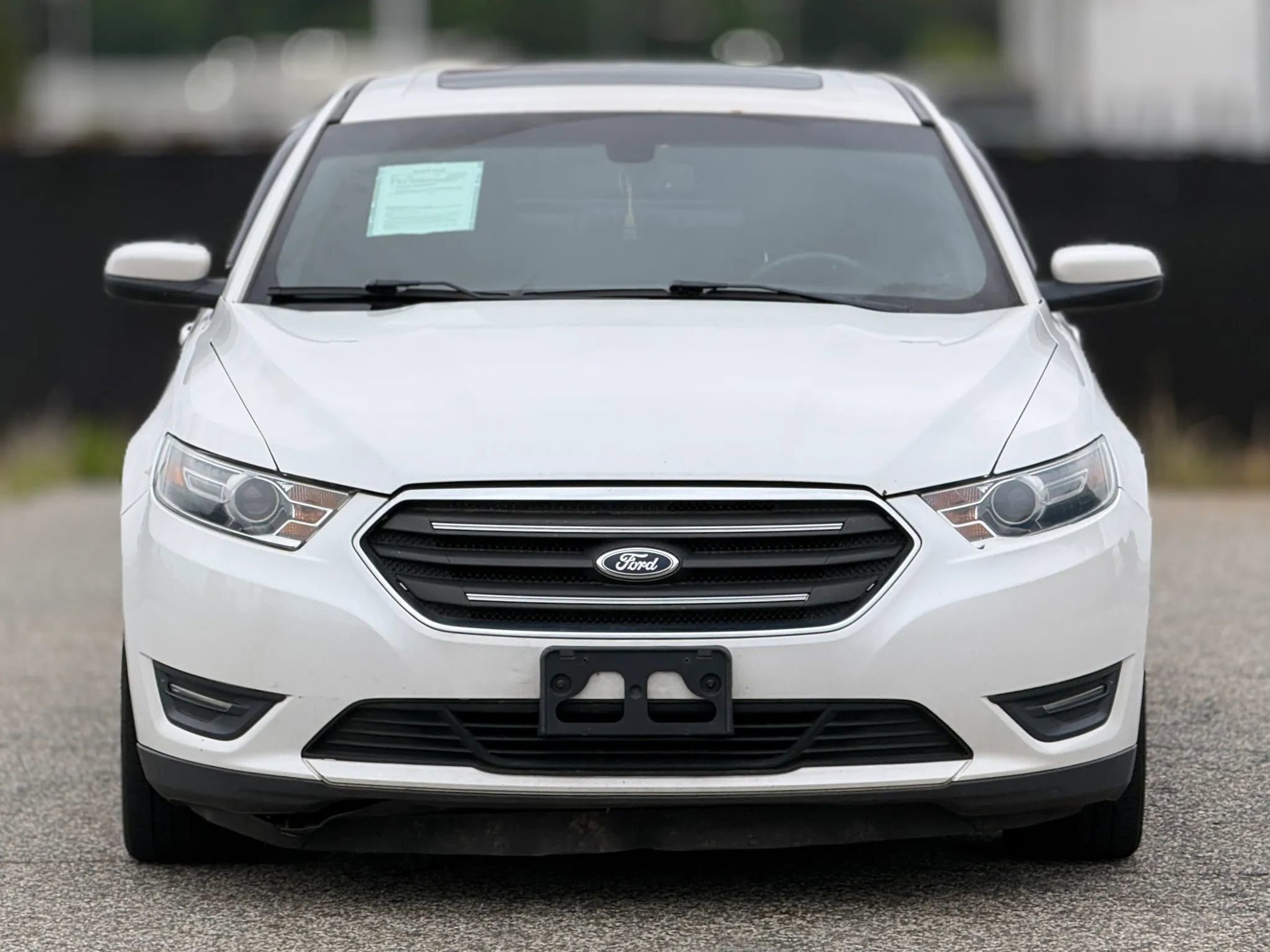 Used 2014 Ford Taurus SEL w/ Equipment Group 201A AWD/4WD image 5