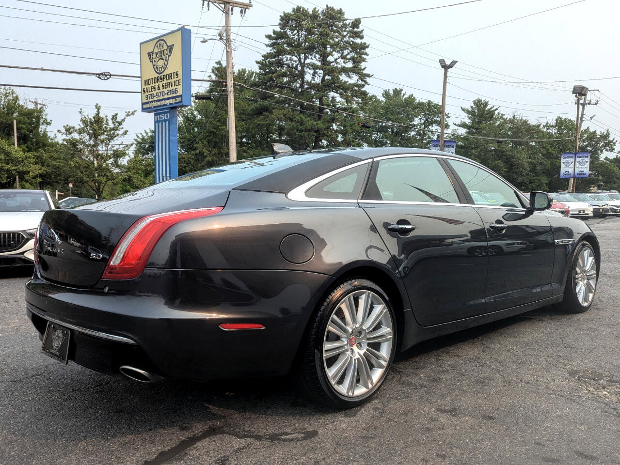 Used 2017 Jaguar XJ L Supercharged image 7