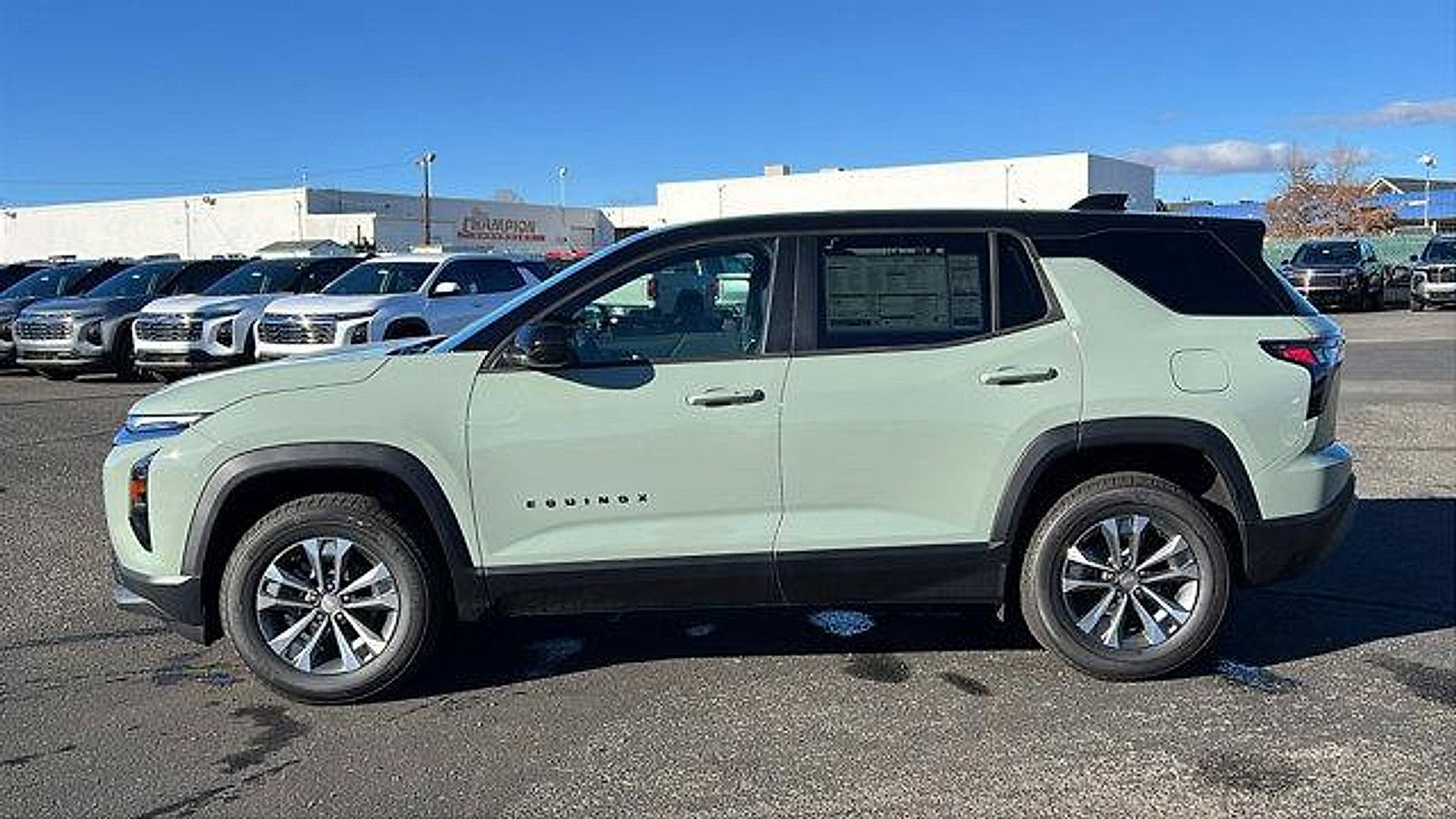 New 2026 Chevrolet Equinox LT w/ Convenience Package II image 8