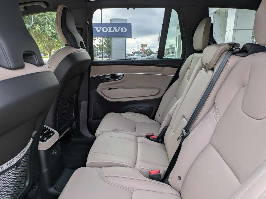 New 2026 Volvo XC90 T8 Ultra AWD/4WD image 13