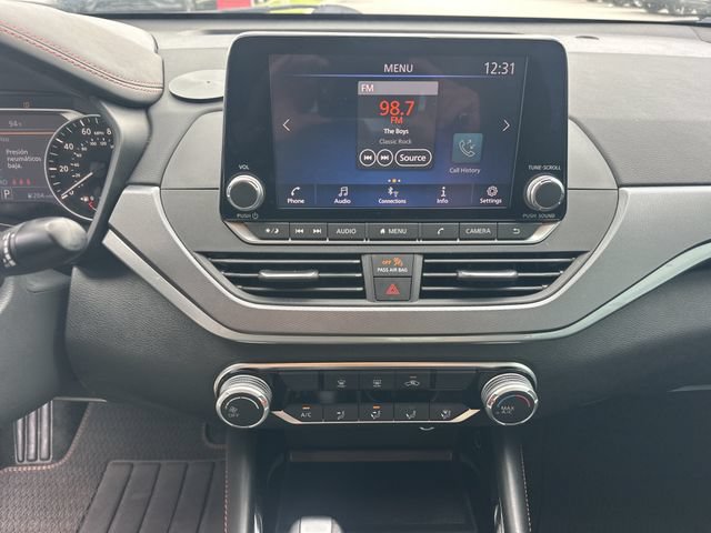 Used 2024 Nissan Altima 2.5 SR AWD/4WD image 22