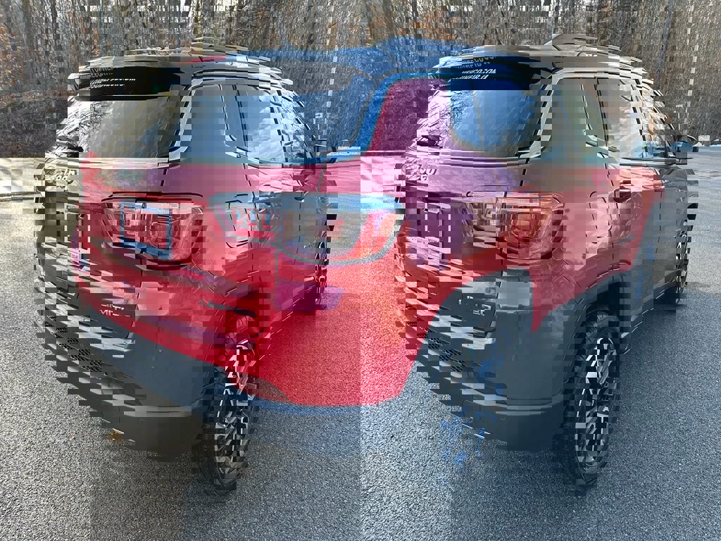 Used 2023 Jeep Compass Limited image 3