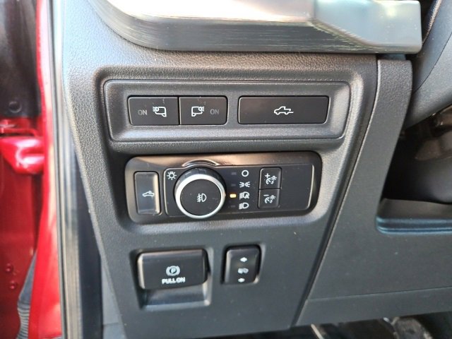 Used 2021 Ford F150 Lariat w/ Max Trailer Tow Package image 16