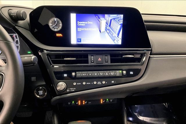 Used 2024 Lexus ES 350 w/ Premium Package image 30