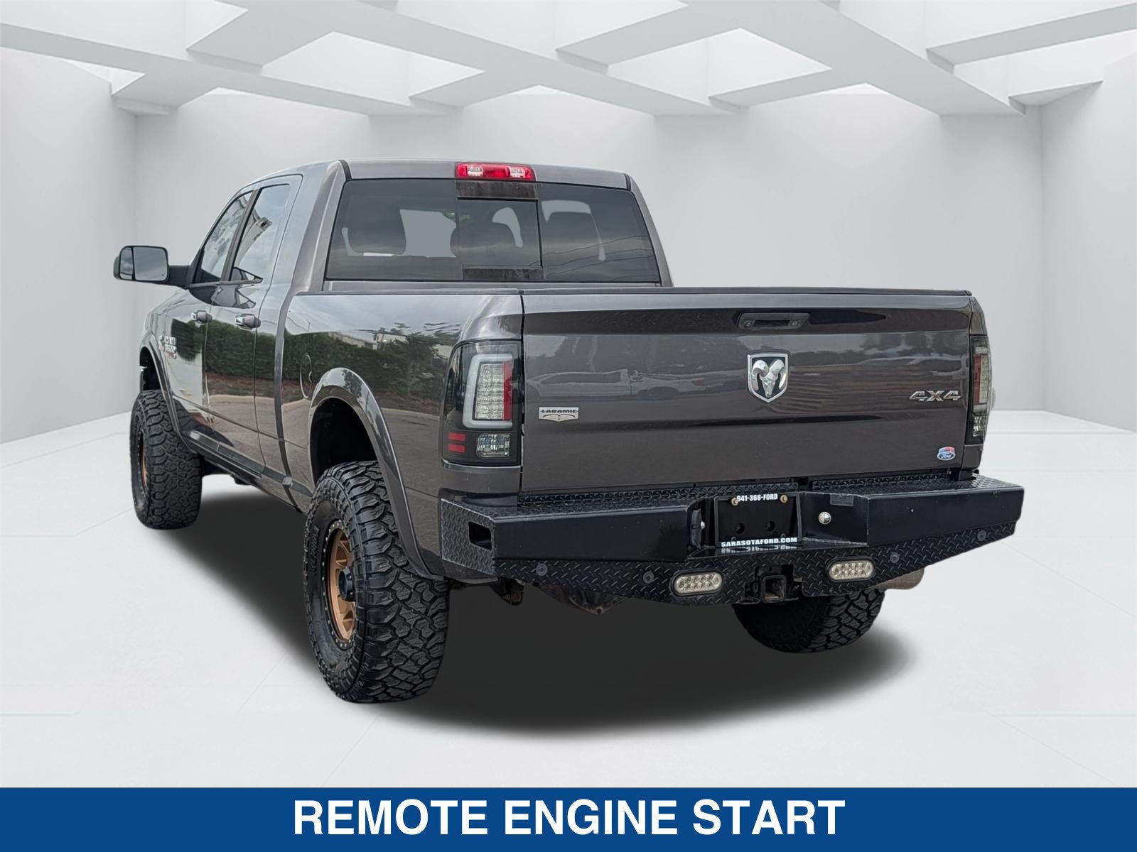 Used 2015 RAM 3500 Laramie w/ Convenience Group AWD/4WD image 7