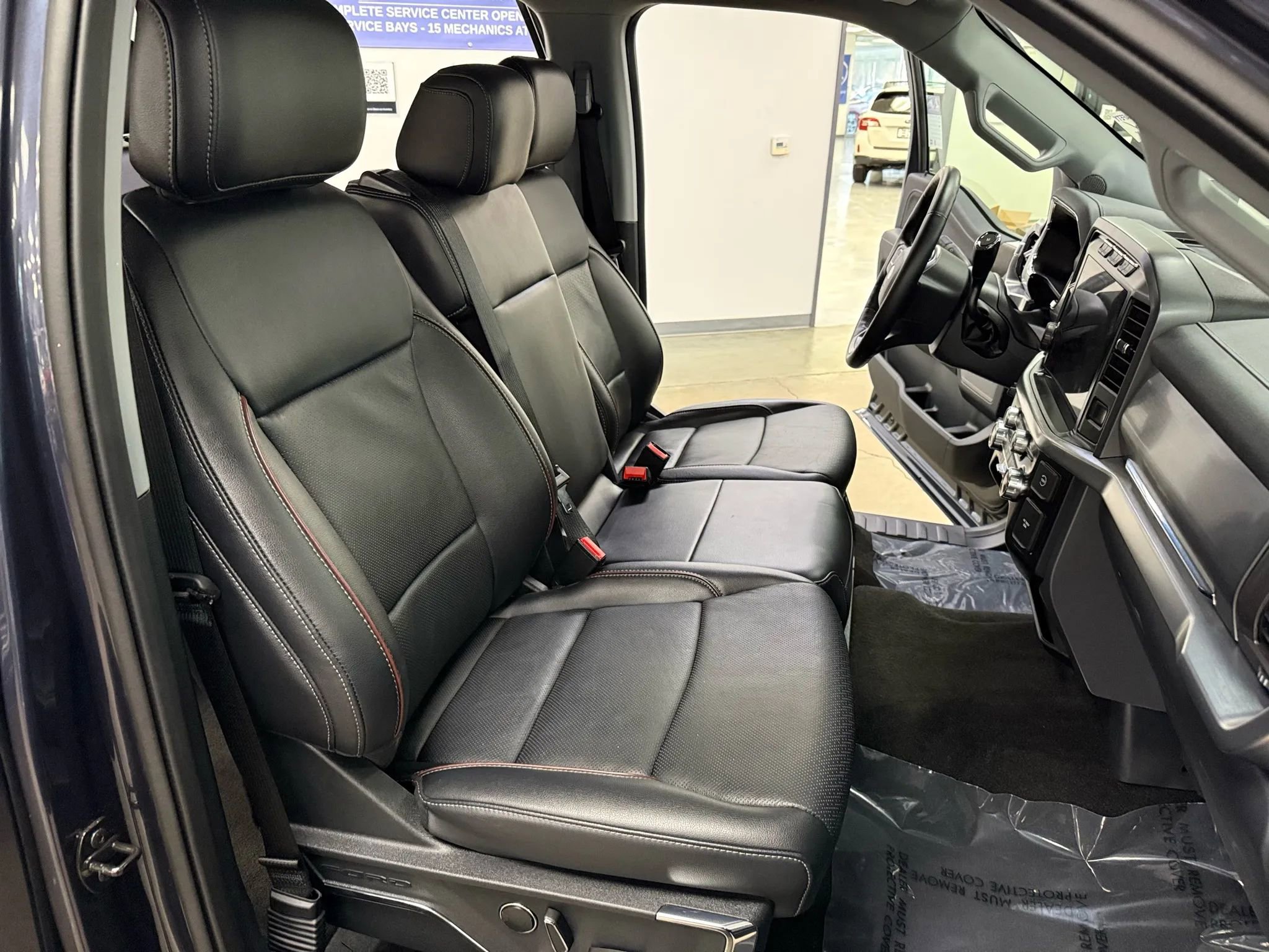 Used 2021 Ford F150 Lariat w/ Trailer Tow Package image 12