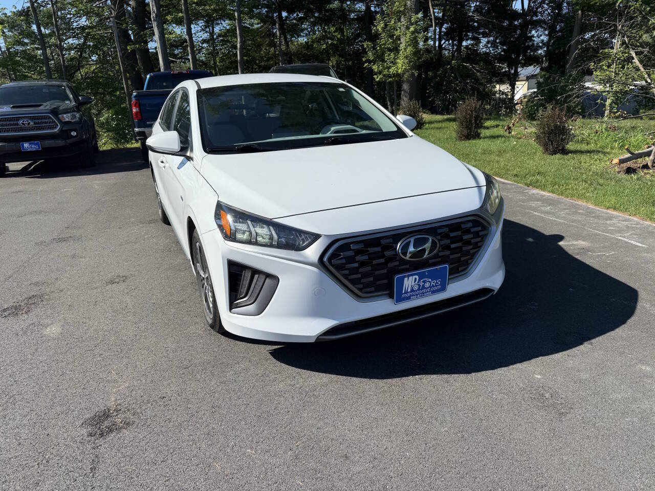 Used 2020 Hyundai Ioniq SEL image 4