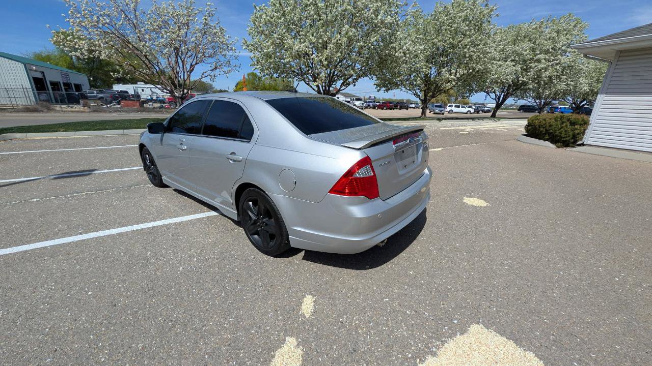 Used 2010 Ford Fusion Sport image 3