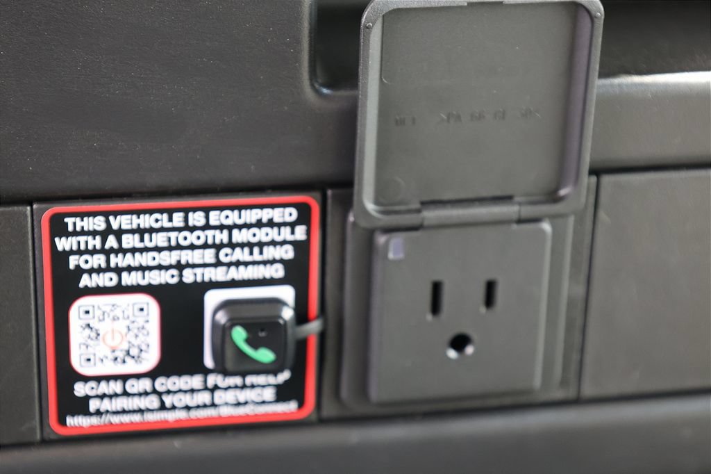 New 2026 Chevrolet Express 2500 w/ Driver Convenience Package RWD image 34