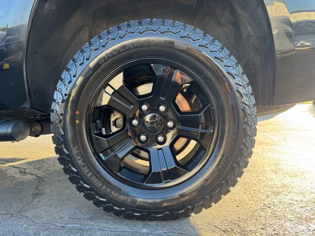 Used 2018 Chevrolet Tahoe LT w/ Off-Road Package AWD/4WD image 39