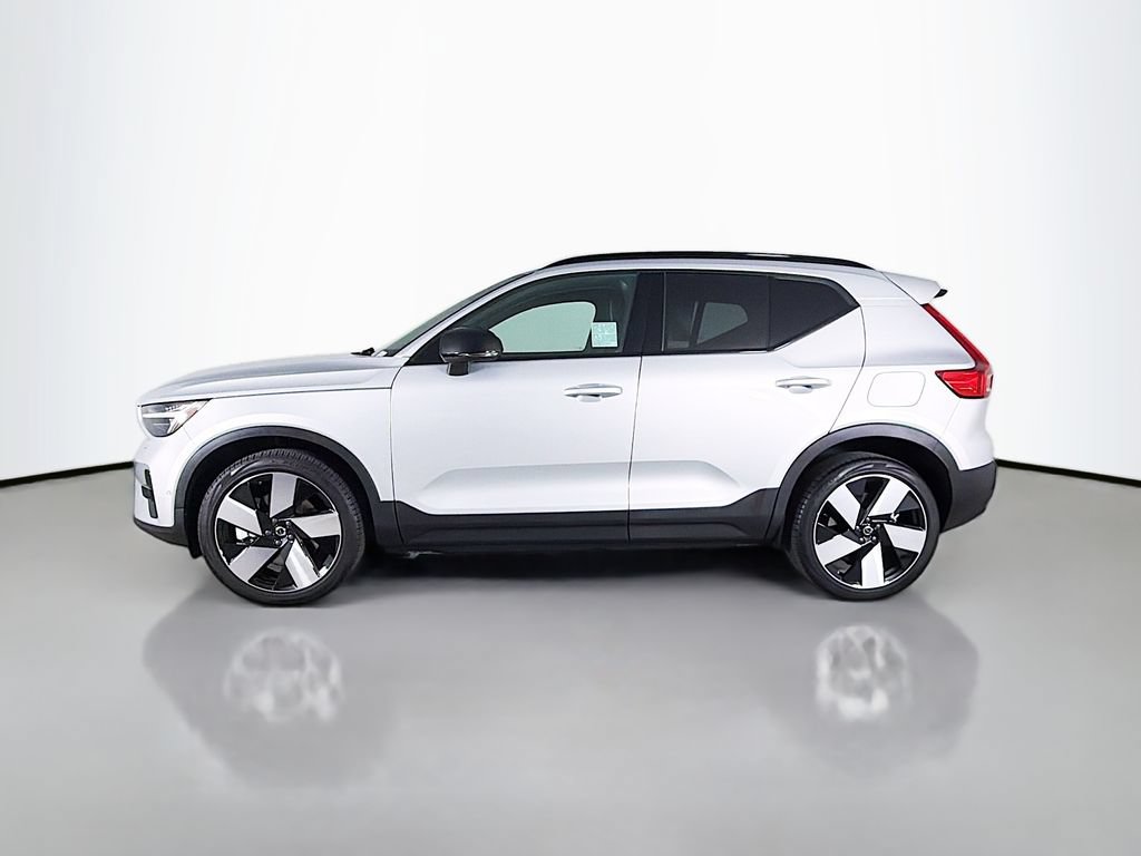 Used 2023 Volvo XC40 Recharge Ultimate w/ Protection Package Premier AWD/4WD image 4