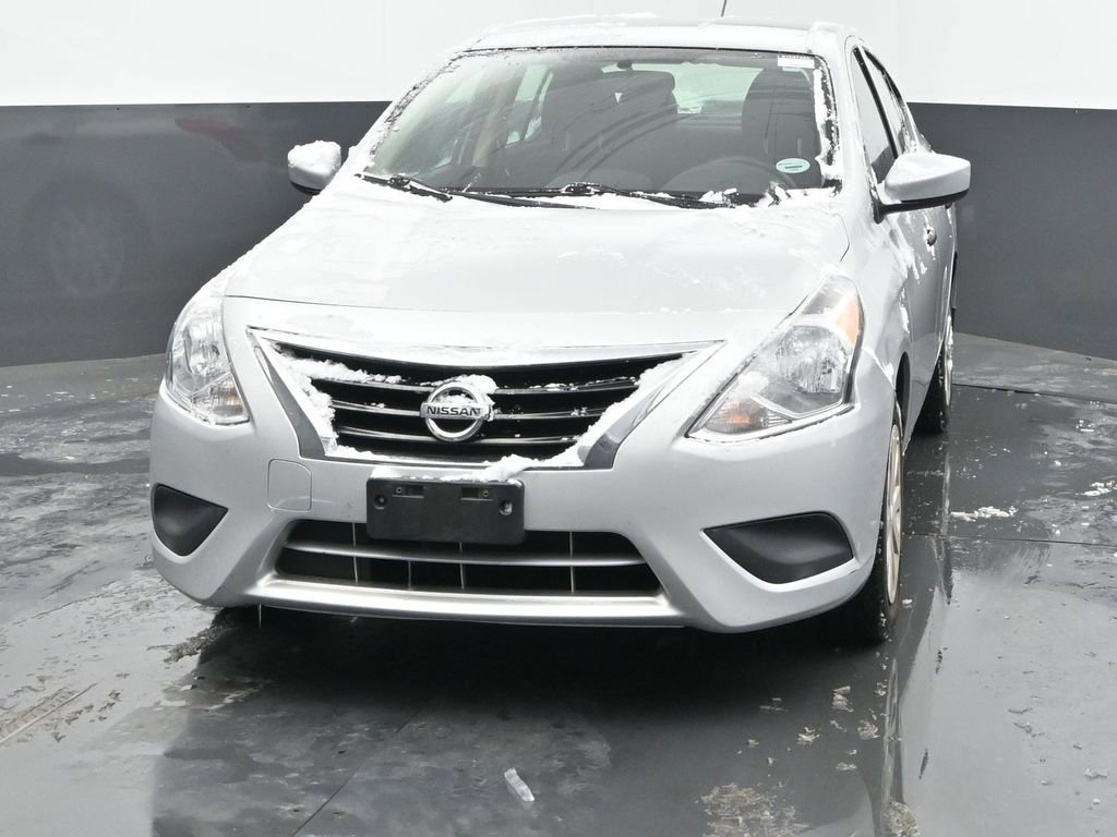 Used 2019 Nissan Versa S Plus image 3