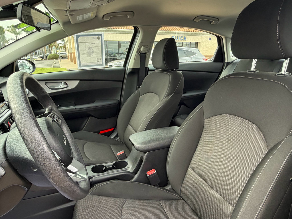 Used 2023 Kia Forte LXS image 9
