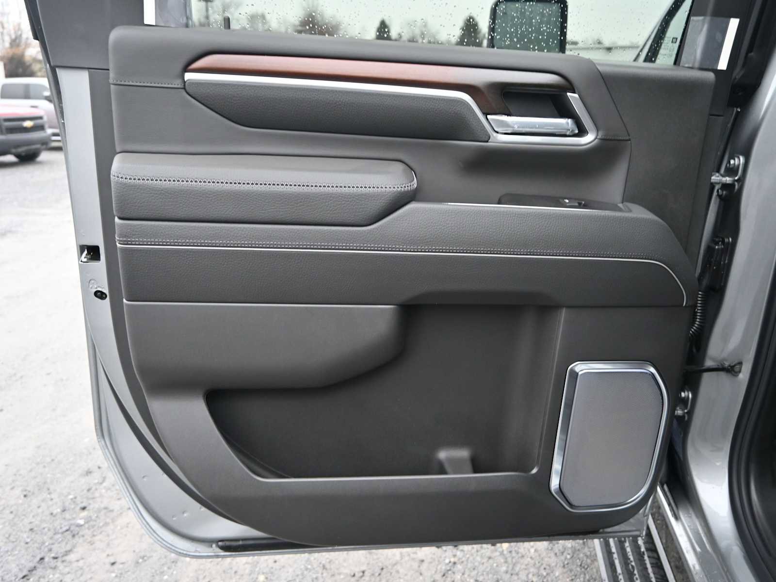 New 2026 GMC Sierra 2500 Denali w/ Denali Reserve Package image 17