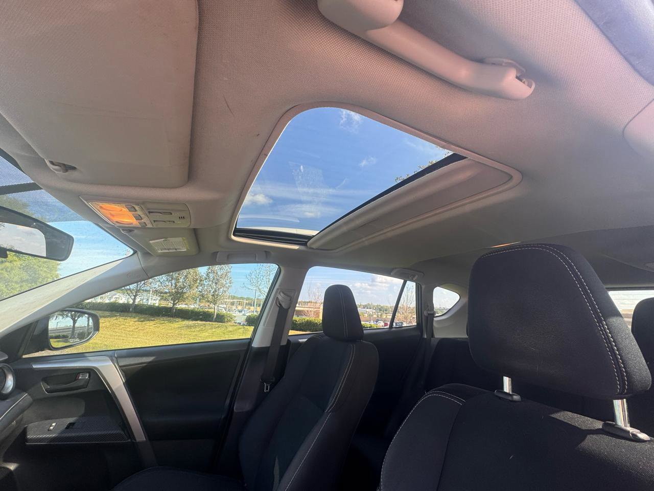 Used 2013 Toyota RAV4 XLE FWD image 14
