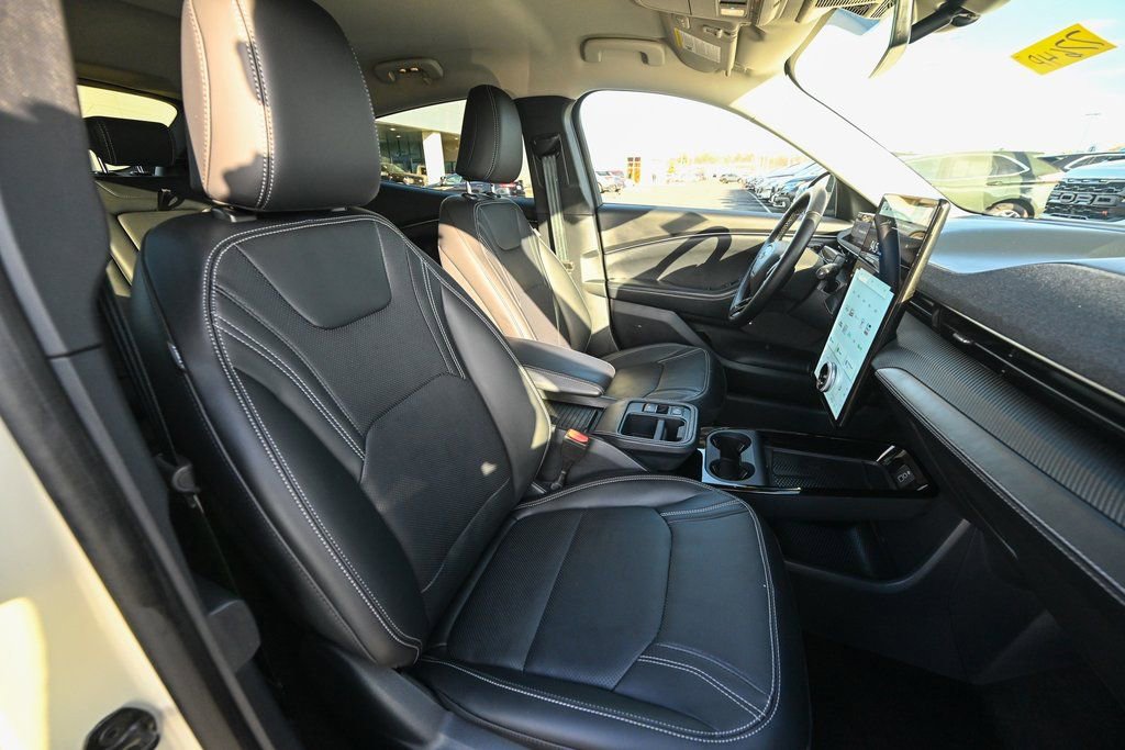 Used 2025 Ford Mustang Mach-E Premium image 25