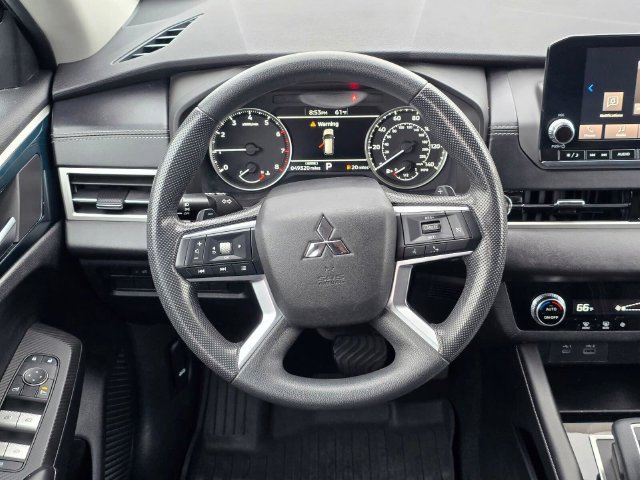 Used 2022 Mitsubishi Outlander ES FWD image 18