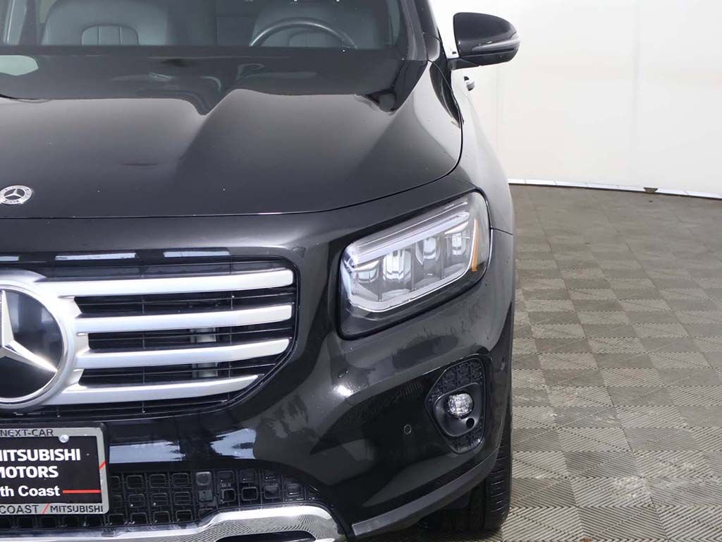 Used 2025 Mercedes-Benz GLB 250 4MATIC image 14