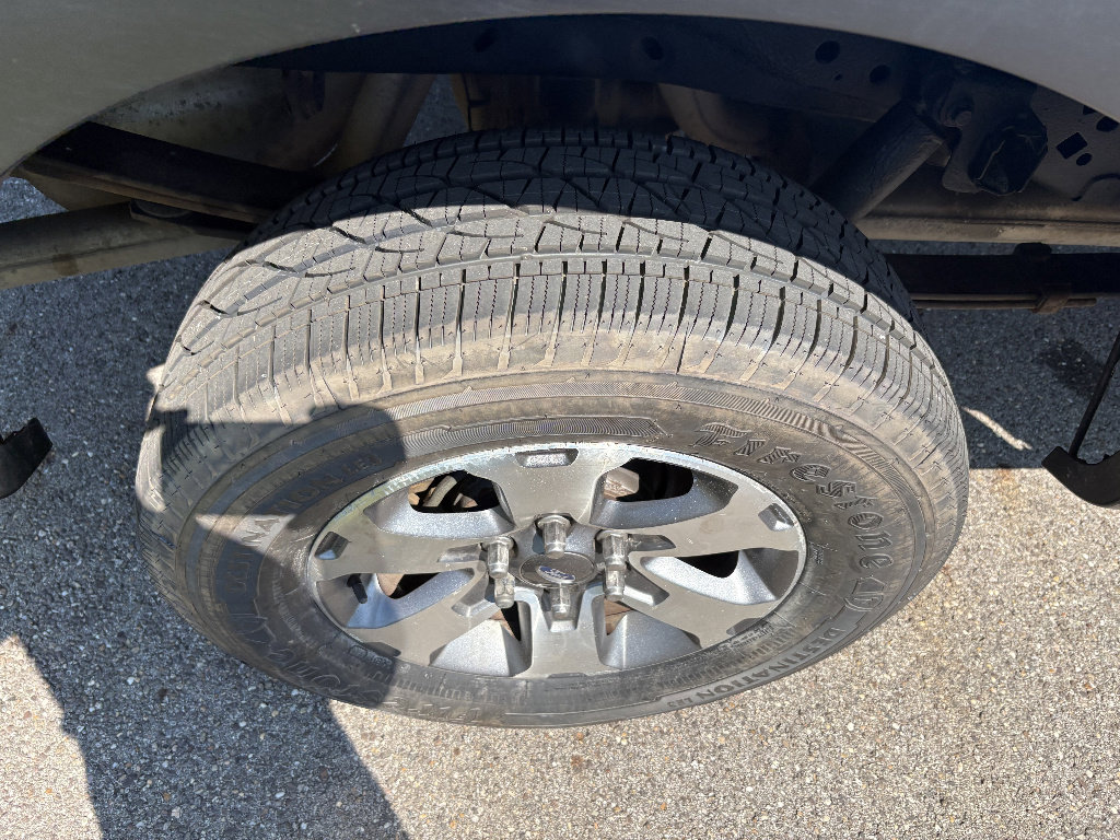 Used 2013 Ford F150 STX w/ Mid Equipment Group AWD/4WD image 11