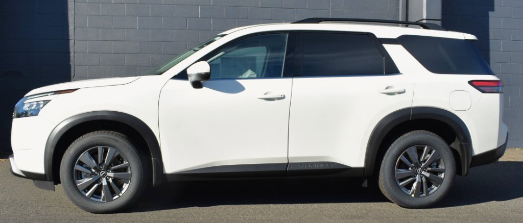 New 2025 Nissan Pathfinder SV w/ Cargo Package image 2