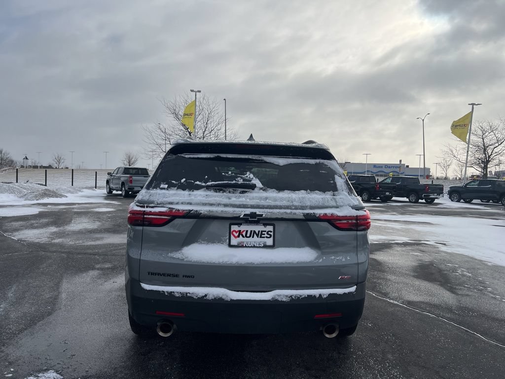 Used 2023 Chevrolet Traverse RS AWD/4WD image 4