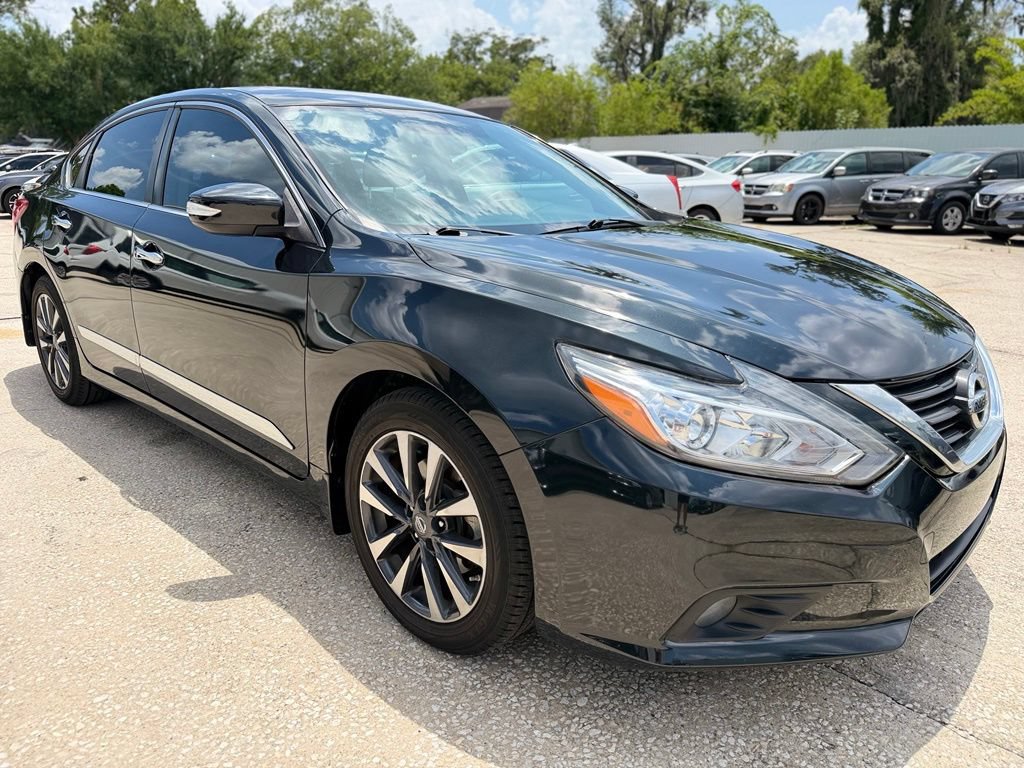 Used 2016 Nissan Altima 2.5 SV w/ Convenience Package FWD image 6
