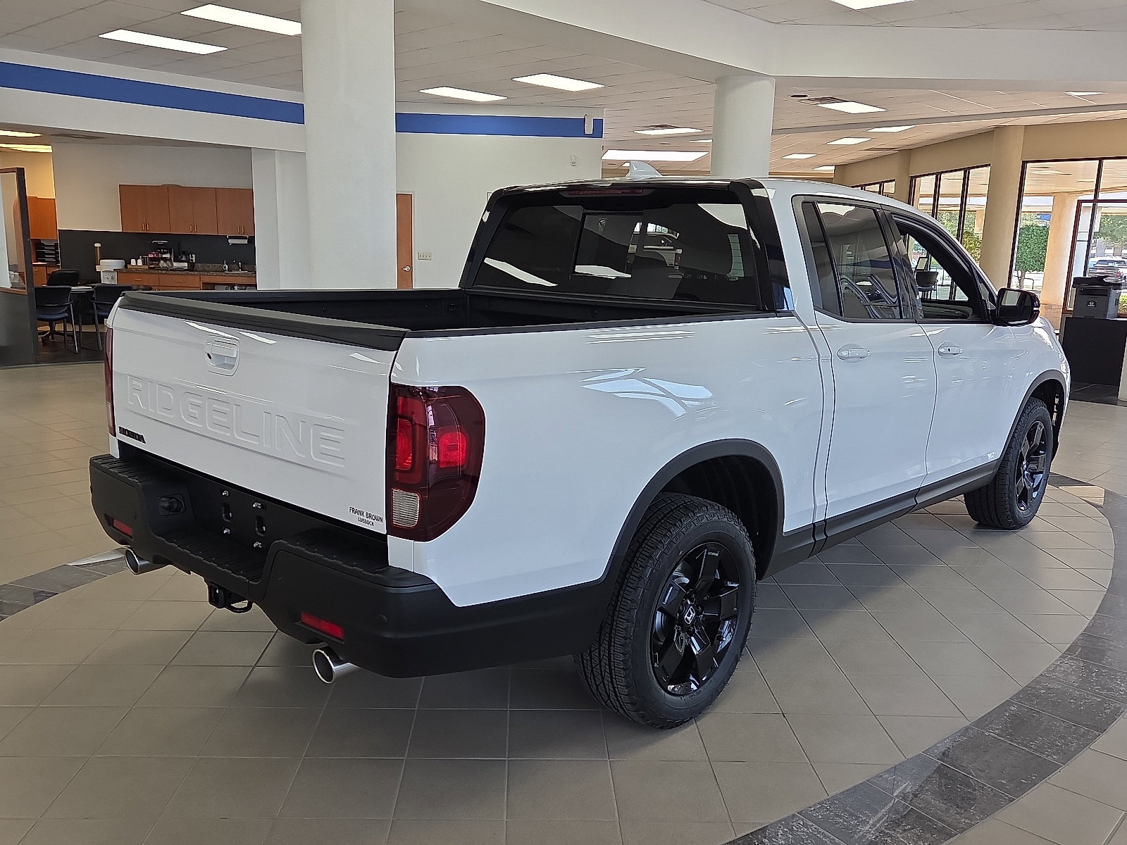 New 2026 Honda Ridgeline Black Edition image 3