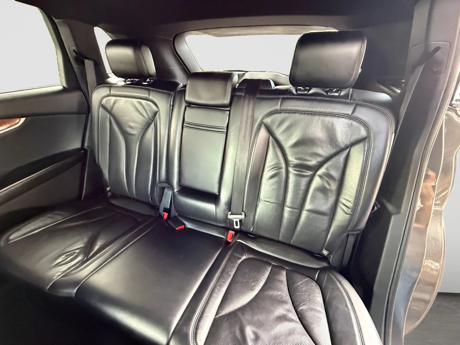 Used 2018 Lincoln MKX Reserve AWD/4WD image 15