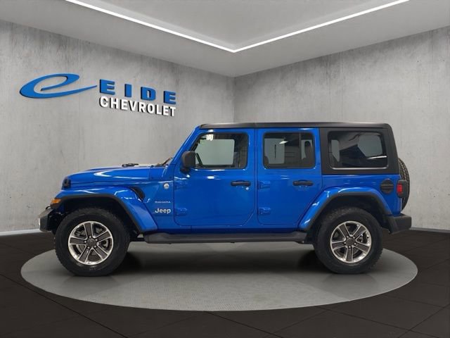 Used 2023 Jeep Wrangler Sahara AWD/4WD image 7