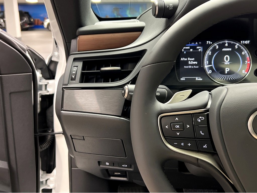 New 2025 Lexus ES 350 w/ Premium Package image 42